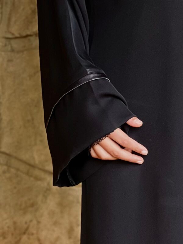 Tiyama Abaya - Image 3