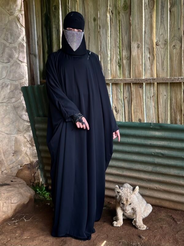 Raaniya Abaya