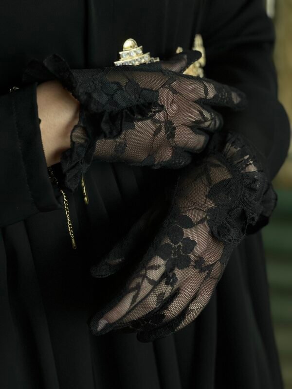 Bilkis Gloves